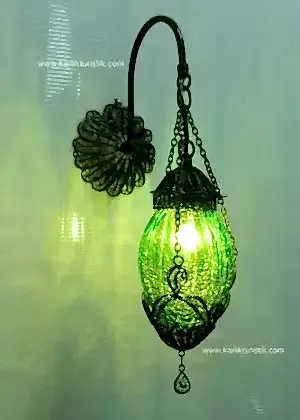 Otantik  Duvar Lambası Minik Şimşek Camlı Telkari Tek Zincir Lamba Aplik