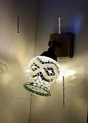 Retro Mafsallı Mozaik Duvar Apliği – Antik Kaplama & El İşçiliği