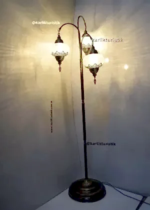 Dekoratif Aydınlatma Çözümü Doğal Işığın Büyüsü Vintage Tarz Osmanlı Çatlak Camlı Lazerli  Lambader