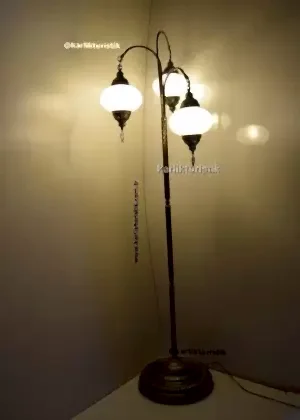 Dekoratif Aydınlatma Çözümü Doğal Işığın Büyüsü Vintage Tarz Osmanlı Çatlak Kumlama  Camlı  Lambader