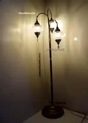 Dekoratif Aydınlatma Çözümü Doğal Işığın Büyüsü Vintage Tarz Osmanlı Pyreks Camlı Lambader